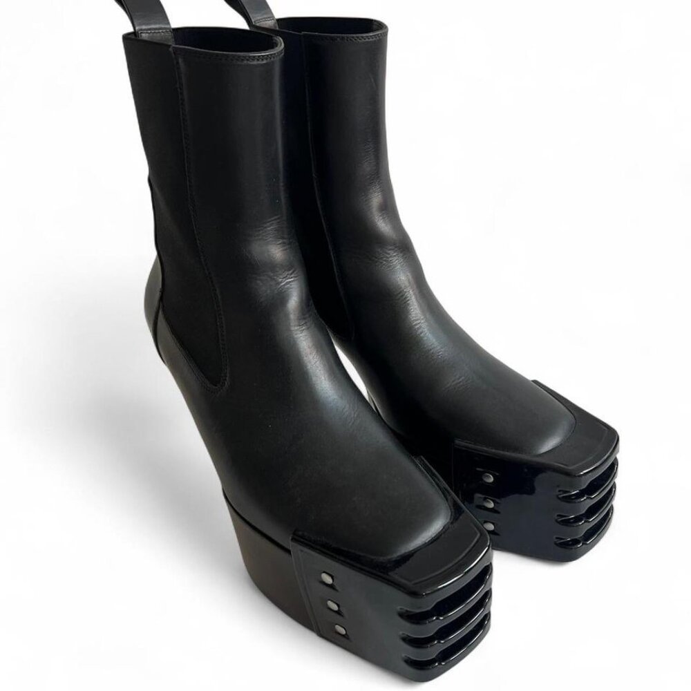 Rick owens grill kiss boot in black leather